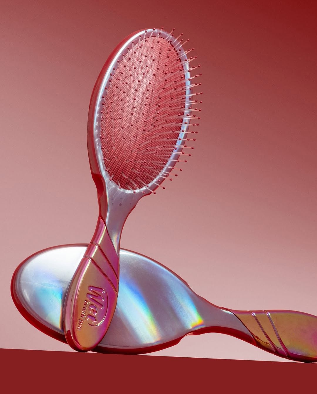 WET BRUSH PRO Detangler Iridescence Icon Cherry