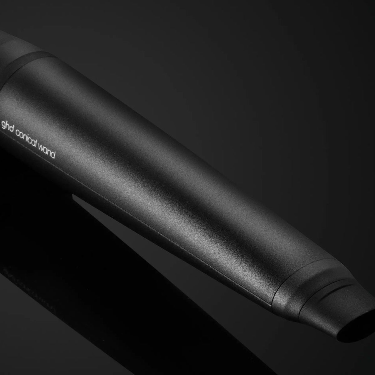 GHD Chronos Curve Conical 1"-0.9" Curling Wand