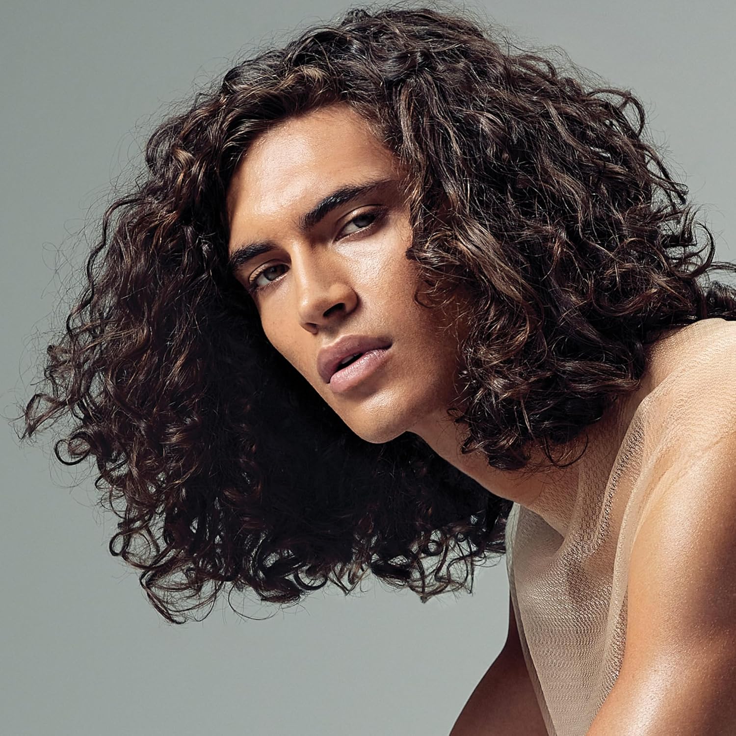 PAUL MITCHELL The Detangler Hydrates + Adds Manageability